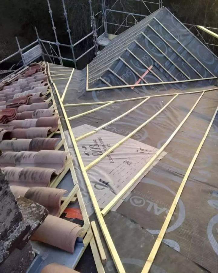 Travaux de rénovation de toiture Saint-Pierre